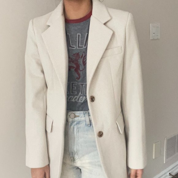 White and Cream Korean Blazer | ⭐️ HOST PICK ⭐️ - Picture 1 of 7